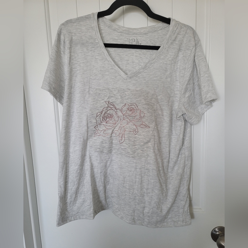 NEW Vneck T-Shirt